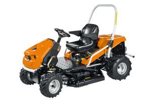 Парков трактор APACHE 92 PRO 4WD EMAK 24к.с.