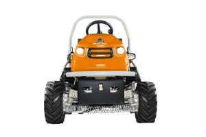 Парков трактор APACHE 92 PRO 4WD EMAK 24к.с.